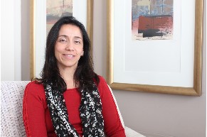 Foto Fabiana Ratti – Psicanalista responsável pelo setor técnico-clínico dos atendimentos - UNBEWUSSTE - Psicanálise Lacaniana